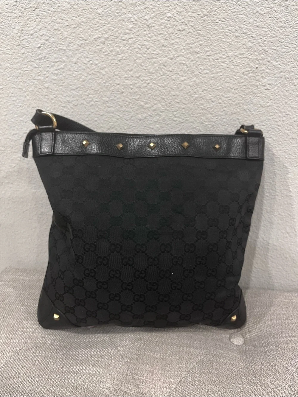 GUCCI GG CANVAS NAILHEAD CROSSBODY BAG.